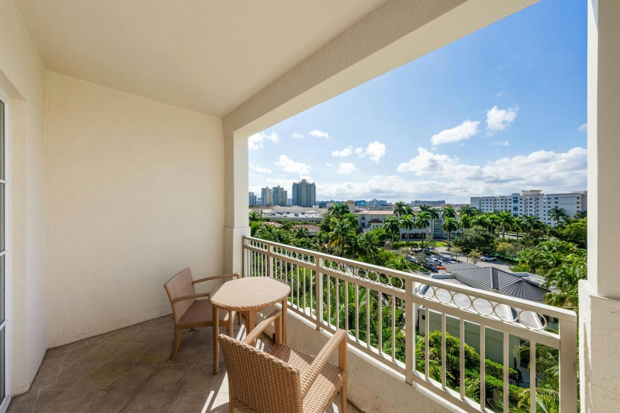 Quarto com Vista do Resort, 1 Cama King-size e Varanda